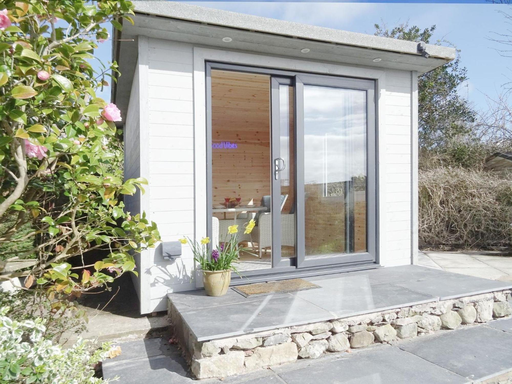 Kents Bank Holiday - Pet Friendly With Bay Views Grange-over-Sands Exterior photo